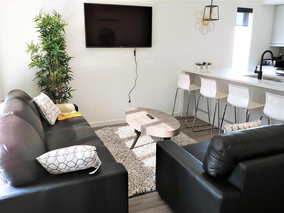 Serene 2 Bedroom Condo With Balcony And Lakeview Winnipeg Eksteriør billede