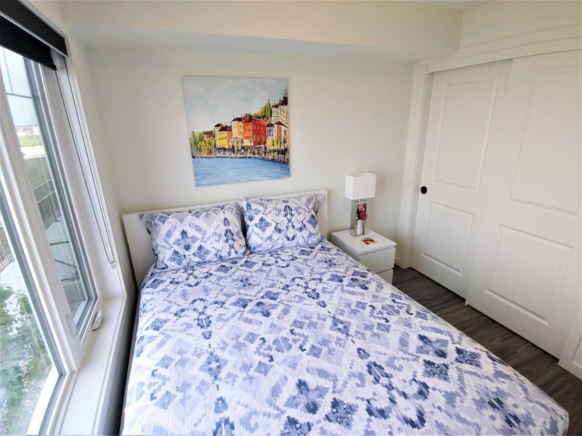 Serene 2 Bedroom Condo With Balcony And Lakeview Winnipeg Eksteriør billede